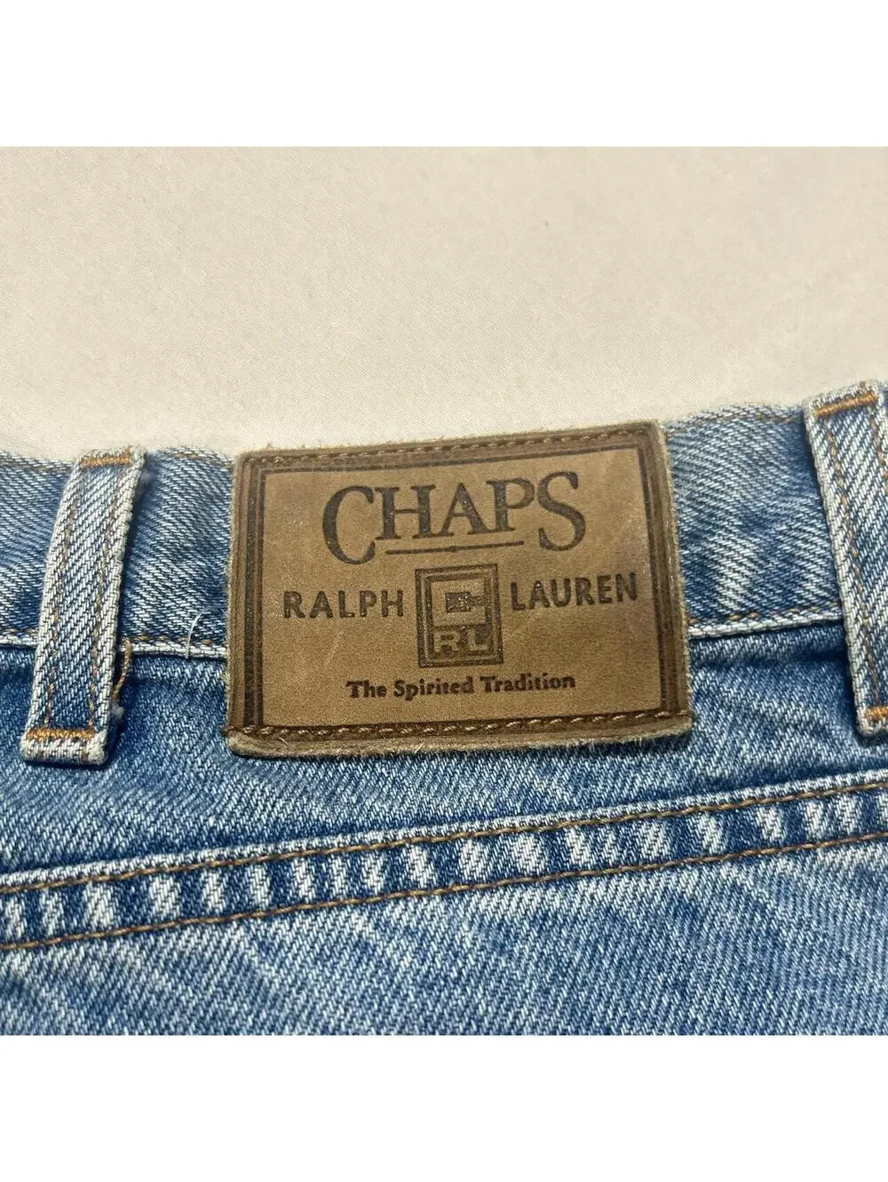 Vintage Y2K Chaps Ralph Lauren relaxed fit jeans.